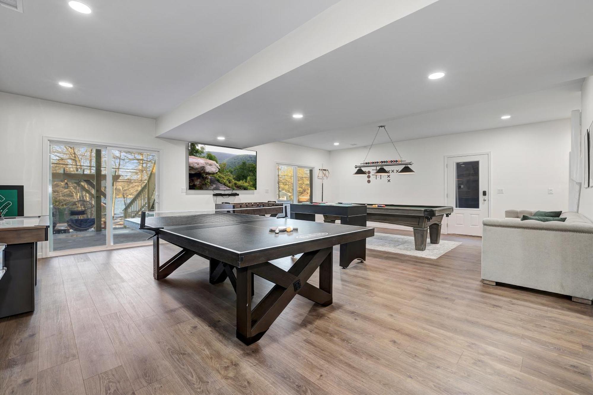 Stunning Lakeview Retreat Villa Lake Harmony