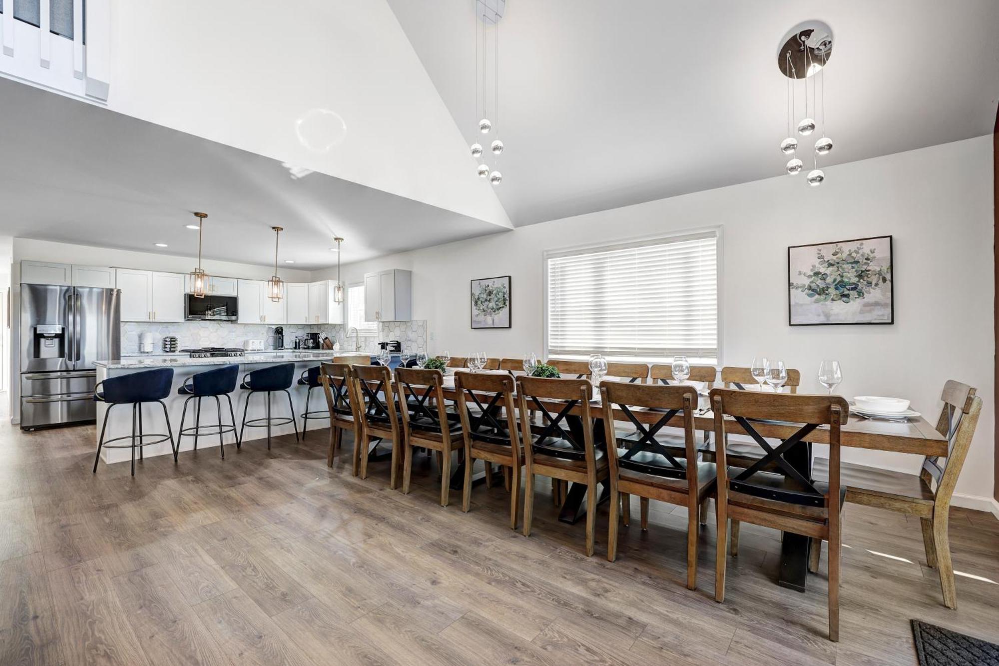 Stunning Lakeview Retreat Lake Harmony