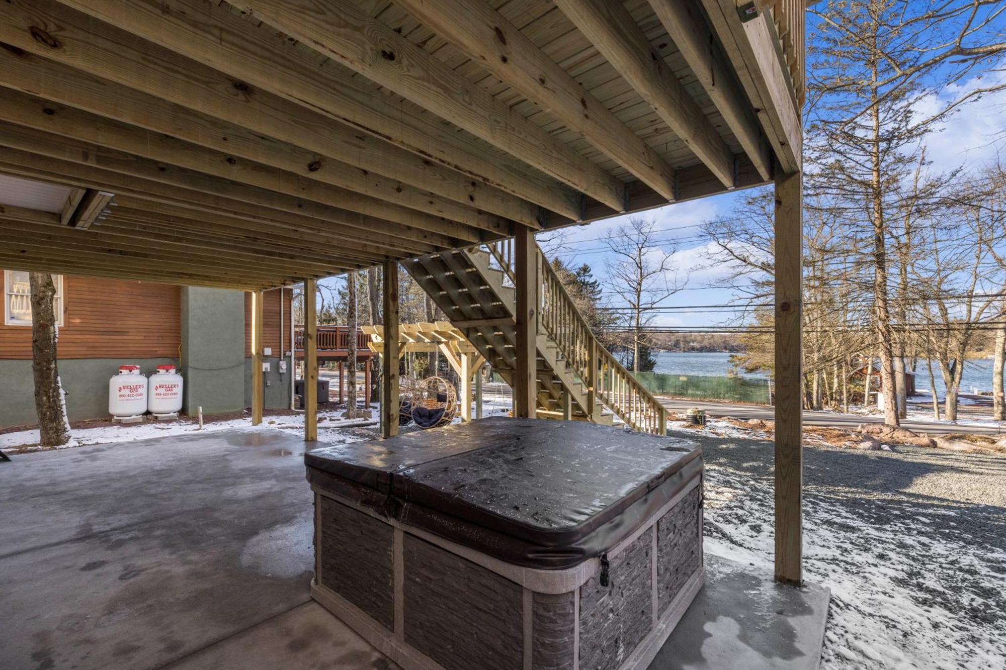 Stunning Lakeview Retreat Lake Harmony